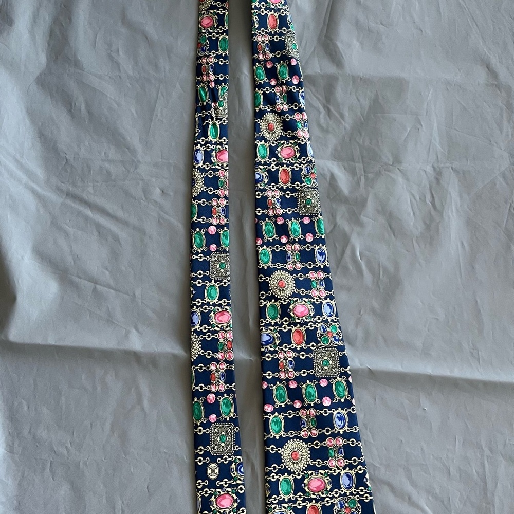 Jewel tie - Picture 5 of 12